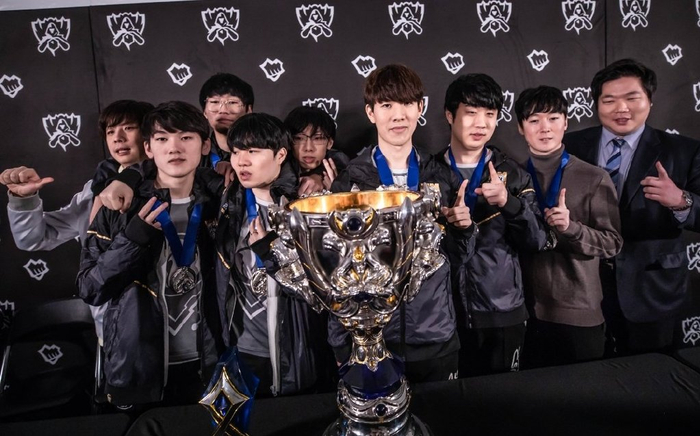 他不仅在球 他不仅在球