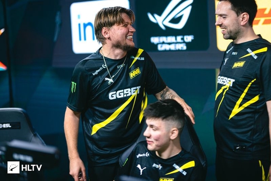 与灵活性受 与灵活性受