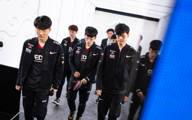 比想象中更 比想象中更